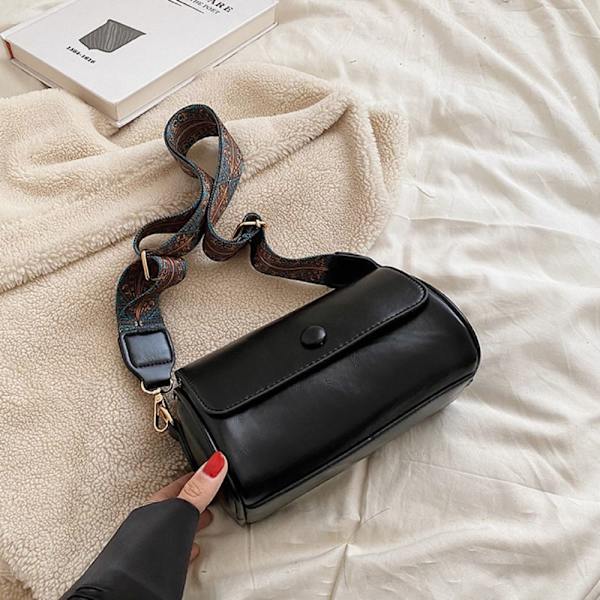 Olkalaukku Crossbody Bag MUSTA black