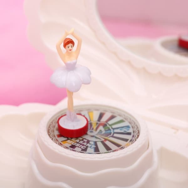 Shell Music Box Smyckeskrin VIT white