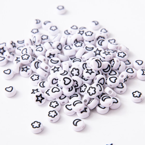 600st Vita runda bokstavspärlor Alphabet Beads Charm Mix