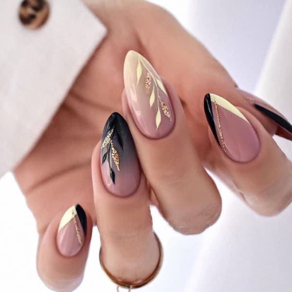 False Nails Long Almond 4 4 4