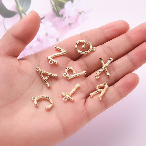 26 kpl ABC Letter Charms 26 Alphabet Riipus Charm A-Z Initial