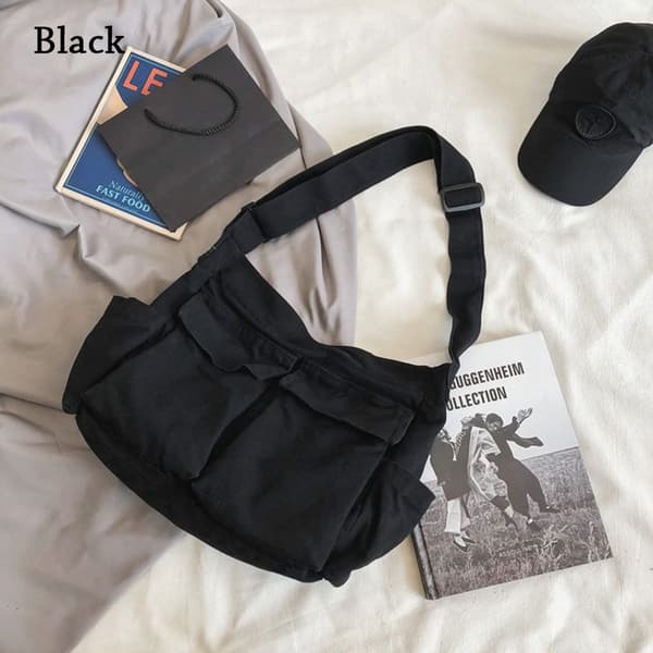 Axelväskor Messenger Väskor SVART black