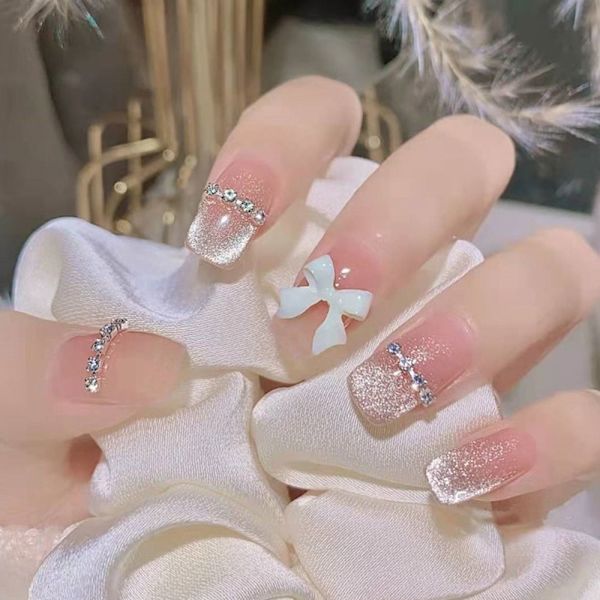 Cat Eye Fake Nails Mellemlange Ellipse French