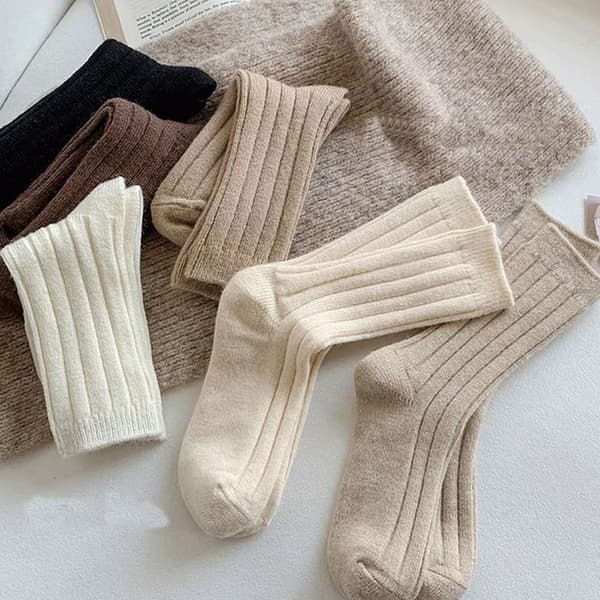 Pitkät sukat kashmirvillaiset sukat BEIGE beige