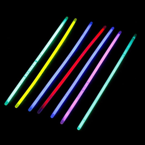 100 kpl Glow Sticks Party Favors 8 väriä