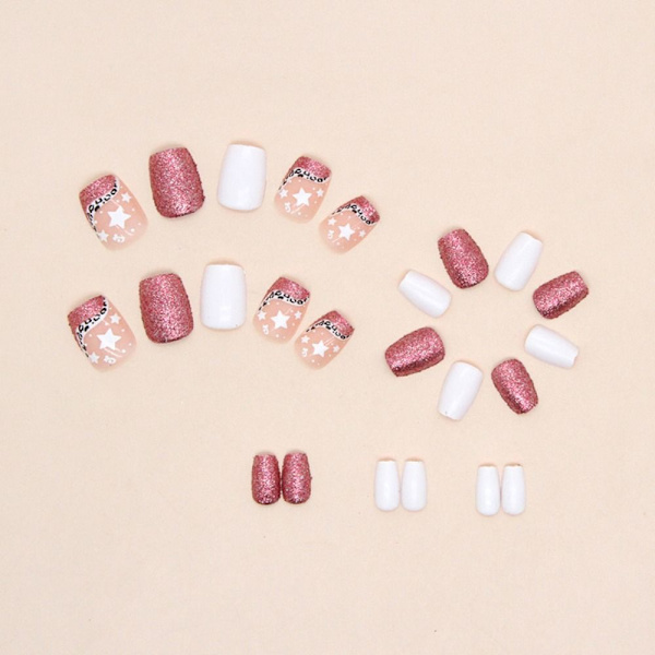 Tekokynnet Fake Nails -kynsikärjet W772