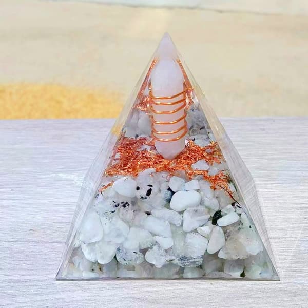 Kristallpelare Pyramid Energi Orgone Sten 5CM 5cm