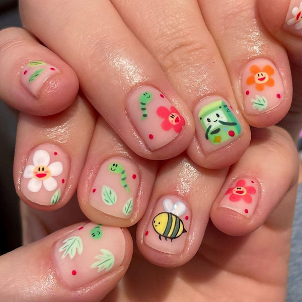 24 STK Pressed Nail Søt Kort Rund False Nail Kunstig glans
