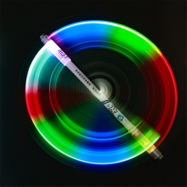 Kreativ LED-blixt Spinning Pen Spinner Toy B