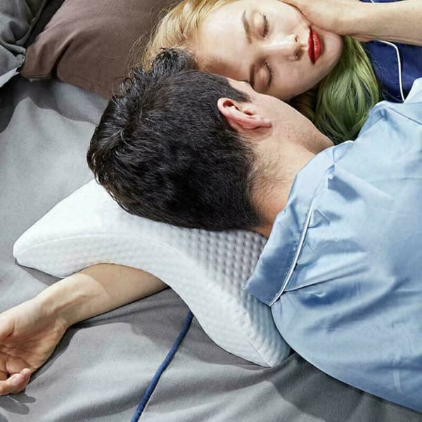 Tunnelformad Kudde Memory Foam Kudde Böjd Kudde