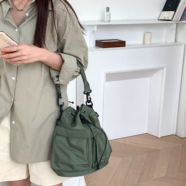 Bucket Bag Olkalaukku MUSTA black