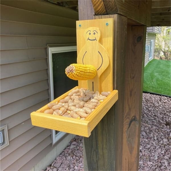 Squirrel Feeder Lintujen ruokintalaitteet PUNAINEN red