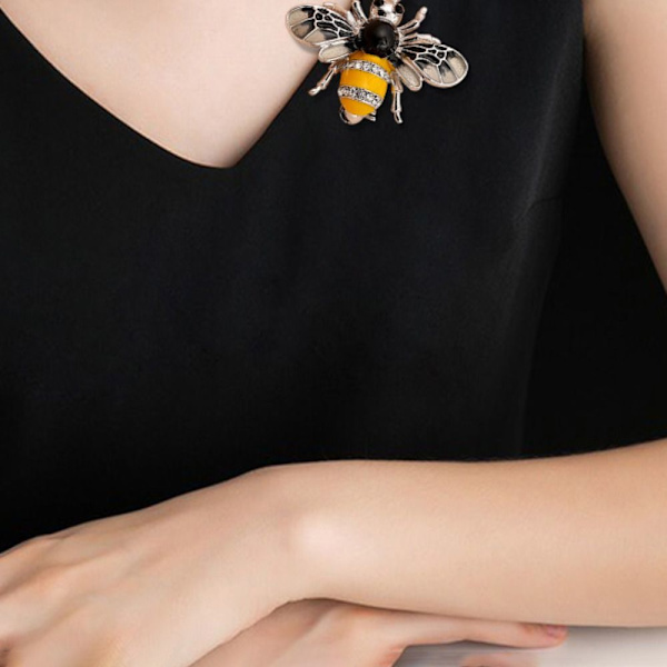 3 stk Pearl Bee Corsage Krystallbrosje C C C