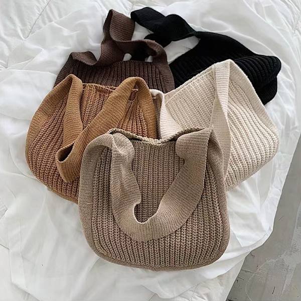 Stickade väskor Axelväskor KHAKI khaki