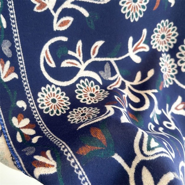 Blommor Scarf Varma halsdukar F F F
