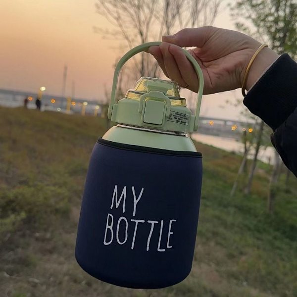 Vesipullon cover Vacuum Cup Sleeve SININEN ILMAN HIHNAA ILMAN blue without strap-without strap