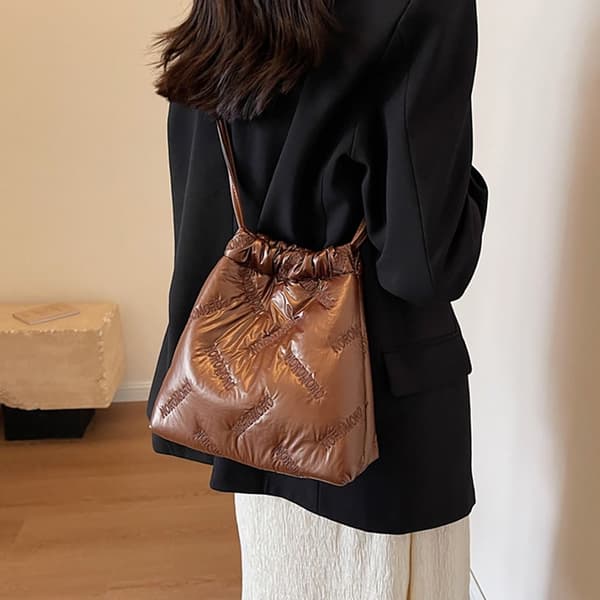 Bucket Bag Axelväska SILVER silver