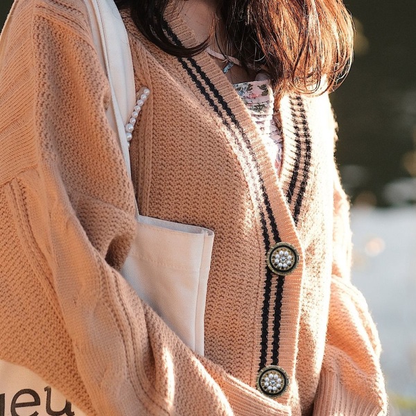 Rintaneulat Pins tekojalokivi nappi 21MMB B 21MMB