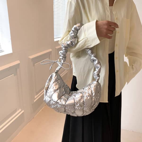 Axelväska Puffy Handväska SILVER Silver