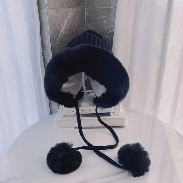 Pehmohattu hupullinen huivihattu MUSTA black