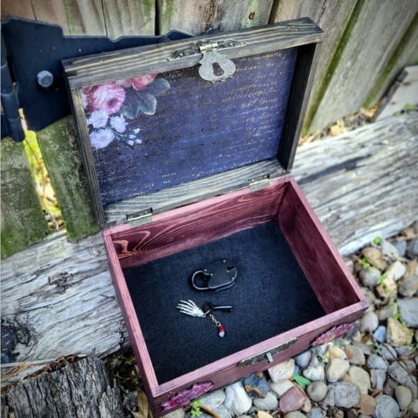 Nature Hidden Key Box Træ Keepsake Memory Box Opbevaringslås