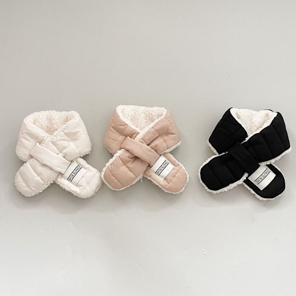 Baby Barn Plysch Neck Wrap VIT white