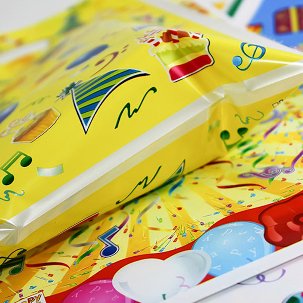 Printed lahjakassi Karkkilaukku MONIKERROS KAkku MONIKERROS KAkku Multi-layer cake