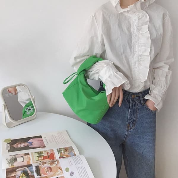 Modetasker Plissétasker MÆLKHVID milk white