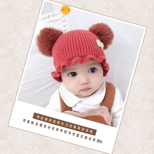 Pompom Babylue Strikkehette KAFFE coffee