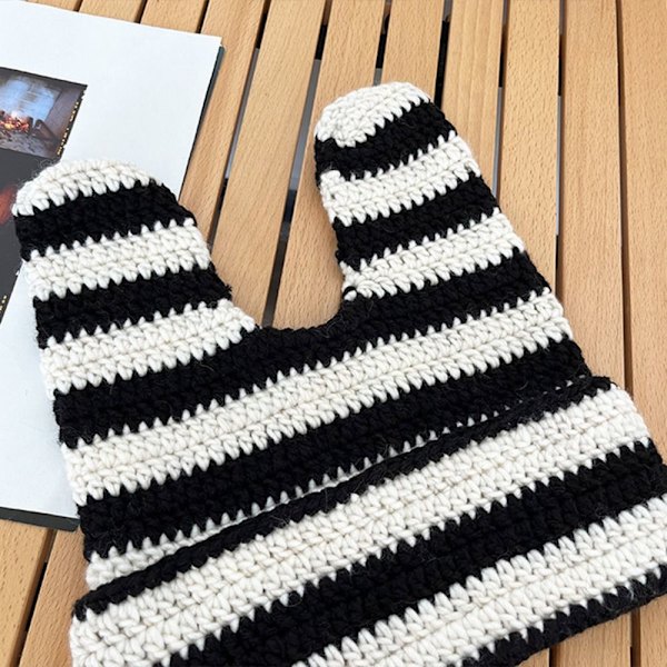Japansk Beanie Hat Ins Little Devil Striped Hat SORT&GRÅ black&grey