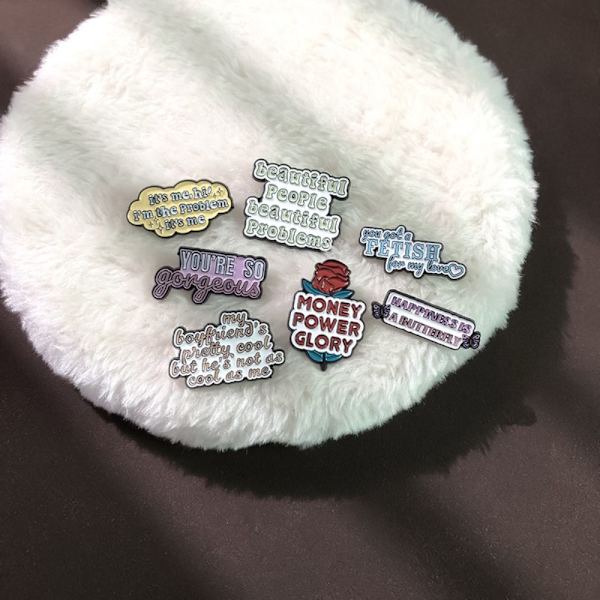 Broscher för flickor Lapel Emalj Pin E E E