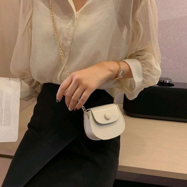 Cross Body Bag ketjukukkaro VALKOINEN White