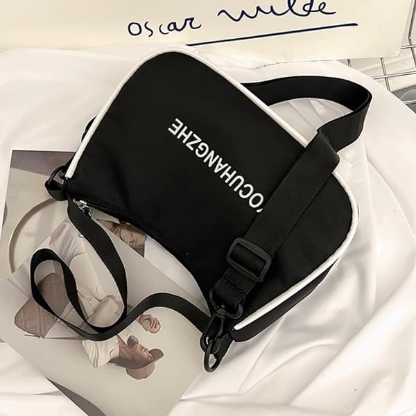 Axelväska Messenger Bag VIT white