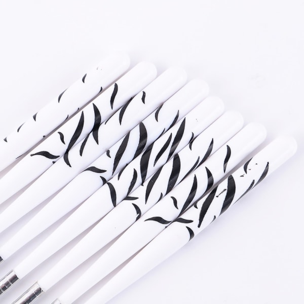 8 kpl Nail Art Brush Geelkynsiharjat Wire Drawing Pen 8PCS