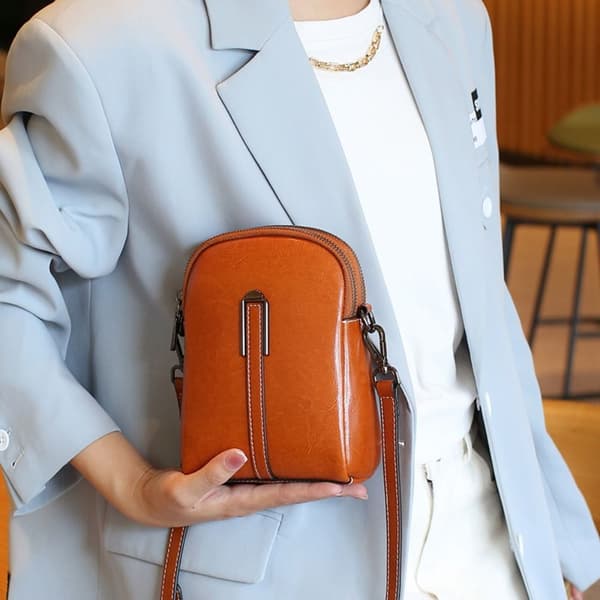 Crossbody axelväskor Blixtlåsväskor SVART Black