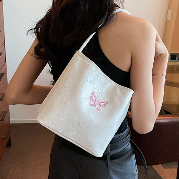 Hopeinen Bucket Bag Kainalolaukku BLACK BUTERFLY BUTTERFLY black butterfly-butterfly
