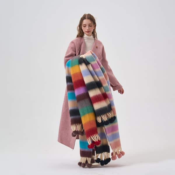 Randig sjalpälsbollscarf A A A