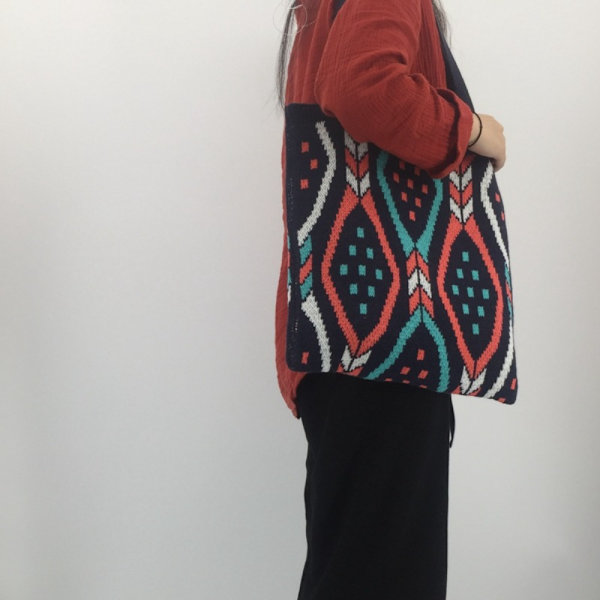 Lady Knitting Tote Bag Gypsy Bohemian Tote Bag HVIT white