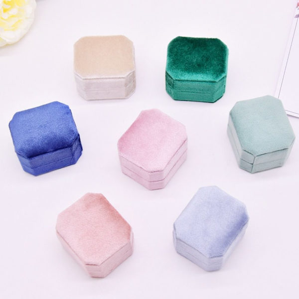 Sammets smyckeskrin Ringbox E E E