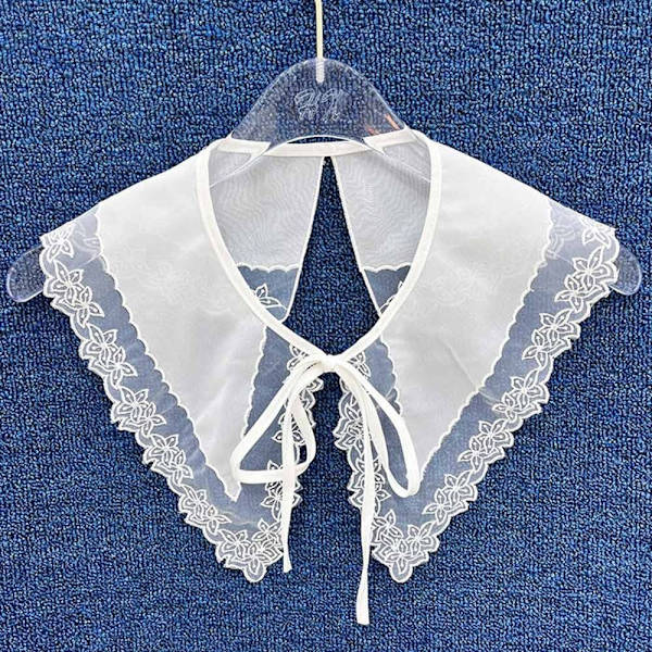 Väärennetty kaulus nukke Väärennetty kaulus 1 1 1