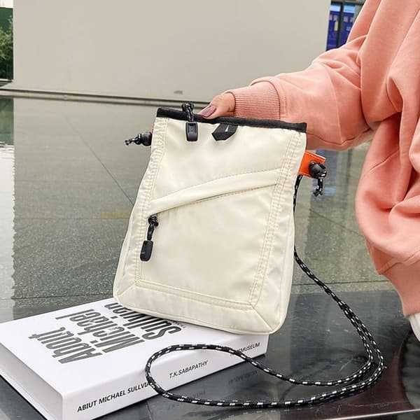 Axelväska Handväska VIT white