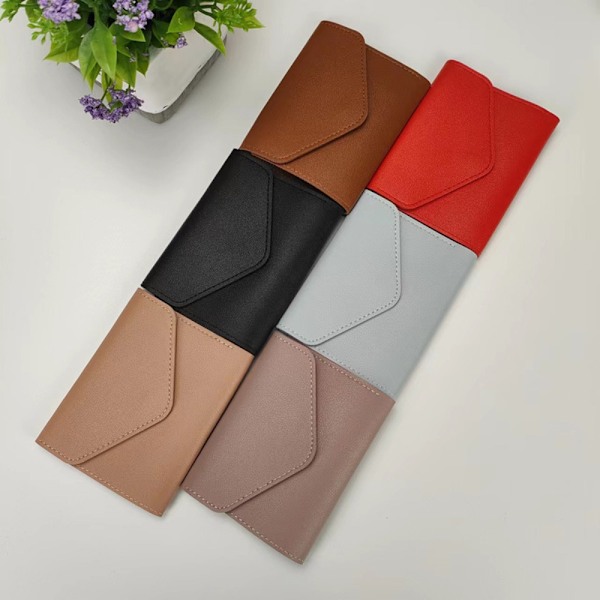 Lyhyt lompakko Multi-card Kukkaro MUSTA black
