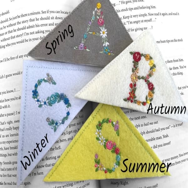 Broderibokmärken Flower Corner Bookmark 3 3 3