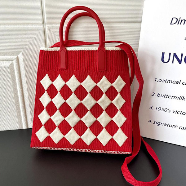 Stickad handväska Knot handledsväska RÖD red