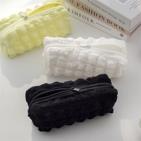 Kawaii Puffs Case Pennväska VIT white