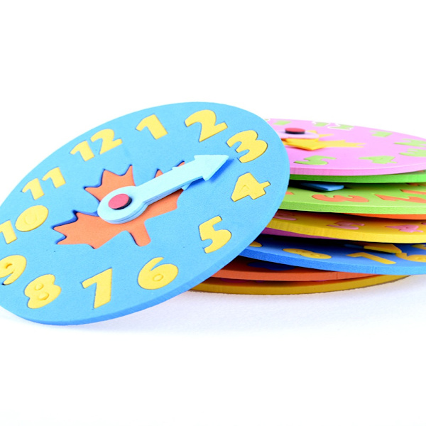 5 st barnpusselleksaker Montering av klocka Toy Intelligence 5pcs-Random Color