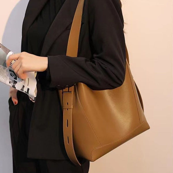 Bøttehåndtaske SORT black