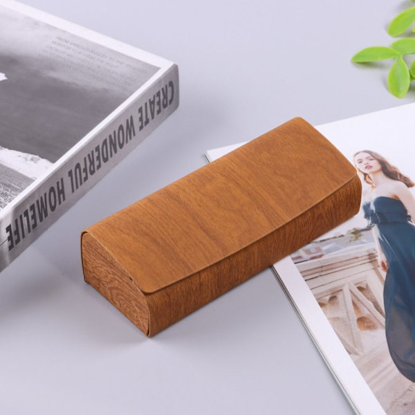 Case Lasilaatikko RUSKEA brown