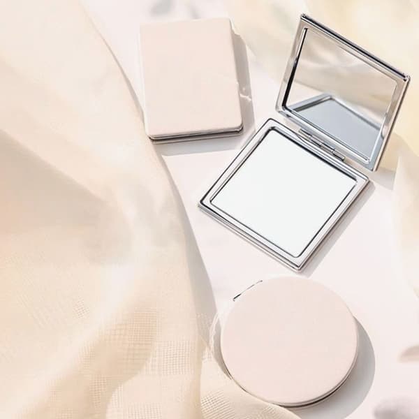 Makeup Magnifying Mirror Kosmeettinen peili Mini Mirror