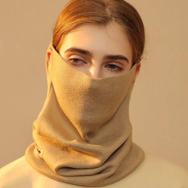 Stickad halsduk Varm halsduk KHAKI khaki